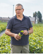 Oben: Jules Block ist stark in die eigene Erzeugung eingebunden.