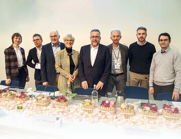 Sie stellten das diesjährige IPM-Partnerland Frankreich auf dem Internationalen Gartenbauforum in den Fokus (von links): Catherine Muller, Jean-Marc Bouillon, Mikael Mercier, Eva Kähler-Theuerkauf, Moderator Harald Braungart, Jacques Soignon, Romain Manceau, Nicolas Fegeant.