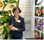 Marie-Laure Rauline ist zusammen mit ihrem Bruder Inhaberin des <em>Clematis </em>-Betriebs Javoy Plants.