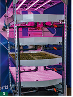 Kulturkarre nach dem CC-Container-Bauprinzip mit abgewandelten „Kulturbrettern" mit integrierter Entwässerung und unterseitiger LED-Belichtung für die untenliegende Pflanzenlage, ausgestellt bei Horti-Innovation.