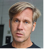 Andreas Hintze ist Inhaber des Gartenbaubetriebs E. H.
Hintze Azaleen- und Heidespezialkulturen in Bremen und
Schwarme, einem reinen Produktionsbetrieb.