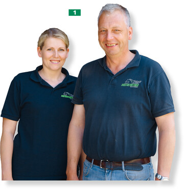  Betriebsleiter Jan von Oehsen und seine Tochter Anna Engelken-von Oehsen von der Hof Neuenkrug von Oehsen GbR in Hambergen erfllen die strengen Hygienerichtlinien, damit die Saisonarbeitskrfte auf ihrem Betrieb so gut es geht geschtzt sind. 