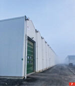 Der neueste Bauabschnitt links mit einer Stehwandhöhe von 6 m.