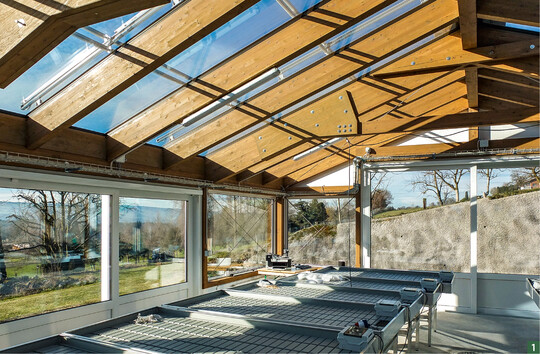 Das in Holzbauweise erstellte Lowtech-Gewchshaus der Baumschulen Hngger in Mettmenstetten/CH ist ein Prototyp.