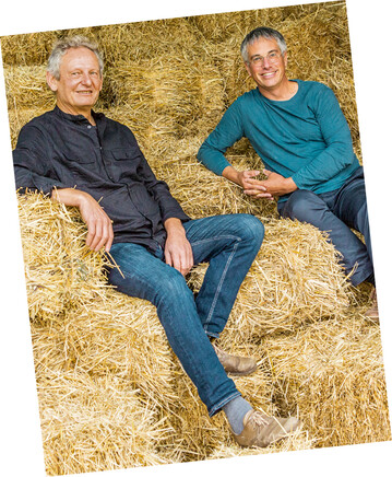 Gerhard Wacha (links) und Nico Heere haben den Bioland-Hof Jeebel gemeinsam gegrndet.