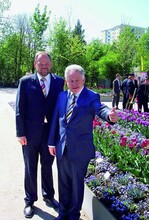 Landeshauptmann Pühringer (r.) und Agrarlandesrat Stockinger sind überzeugt, dass die investierten 4 Mio. Euro der Laga und der Region ein Vielfaches an Einkünften bringen werden