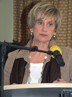 Vera Jentjens: „Die Discounter und Baumärkte ziehen sich zunehmend aus den großen Sortimenten zurück.“