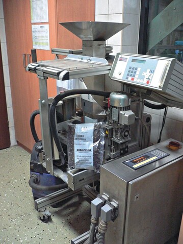 Das Rckstellmustererfassungsgert entnimmt automatisch alle 5 Sekunden eine Substratprobe