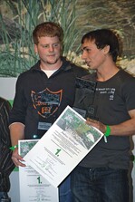 Andreas Waldvogel und Tobias Bohnert aus Baden-Württemberg sind die Bundessieger beim Landschaftsgärtner-Cup 2008 und vertreten nun Deutschland bei der WM in Calgary