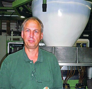 Gnter Heidel ist fr den technischen Ablauf bei der Folienproduktion verantwortlich