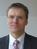 Prof. Dr. Ulrich Enneking: „Ein Marktführer braucht Innovationen zur Imagebildung.“