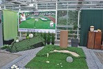 Das Golfergrab in der Praxis – umgesetzt von Roland Wagner, Rheda-Wiedenbrück, und seinen Floristen im Rahmen einer Herbstausstellung zum Thema „Werbekamgne“