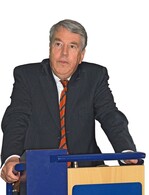 NRW-Finanzminister Helmut Linssen wies auf die Möglichkeit hin, Kredite über die Bürgschaftsbank des Landes abzusichern