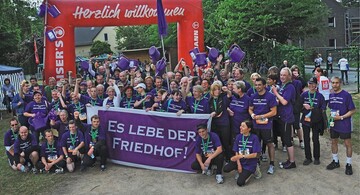 Beim „Tengelmann-Lauf“ in Mlheim/Ruhr zeigten 60 Friedhofsgrtner ihren Sportsgeist und sorgten fr Aufsehen.