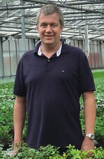 Hermann Berchtenbreiter gestaltete das Grab passend zum Grabzeichen