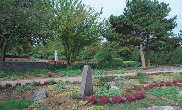 Der Aachener Memoriam-Garten prsentierte sich zur Erffnung im herbstlichen Gewand