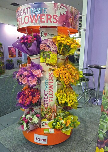 Der „Flower Tower“ bentigt gerade einmal 1 m² Flche und lsst sich schnell in seinem Outfit verndern.