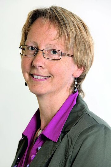 Anne Dirksen ist Referentin des DEGA-Webinars "Vorsorge fr Unternehmer - eingeheiratete Partner richtig absichern" am 11. Dezember 2012.