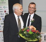 5 ZVG-Präsident Jürgen Mertz (rechts) dankte dem bald aus dem Amt scheidenden INDEGA-Präsidenten Prof. Dr. Matthias Diezemann für die gute Zusammenarbeit.