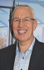 2 Peter Botz berichtete über die neue VDG-Akademie, die im Sommer dieses Jahres beginnen soll.