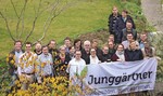 Die Junggärtner vor der Bildungsstätte Gartenbau in Grünberg.