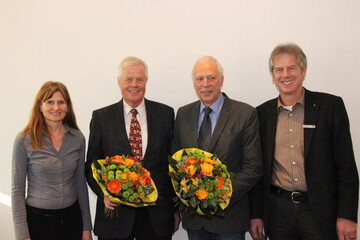 v.l.n.r. Viola Krug-Gbur, Projektleiterin Entente Florale, Dr. Hans-Hermann Bentrup ehemaliger Vorsitzender des Kuratoriums, Dr. Lutz Wetzlar, neuer Vorsitzender des Kuratoriums, und Klaus Gro, Vorsitzender Komitee Entente Florale