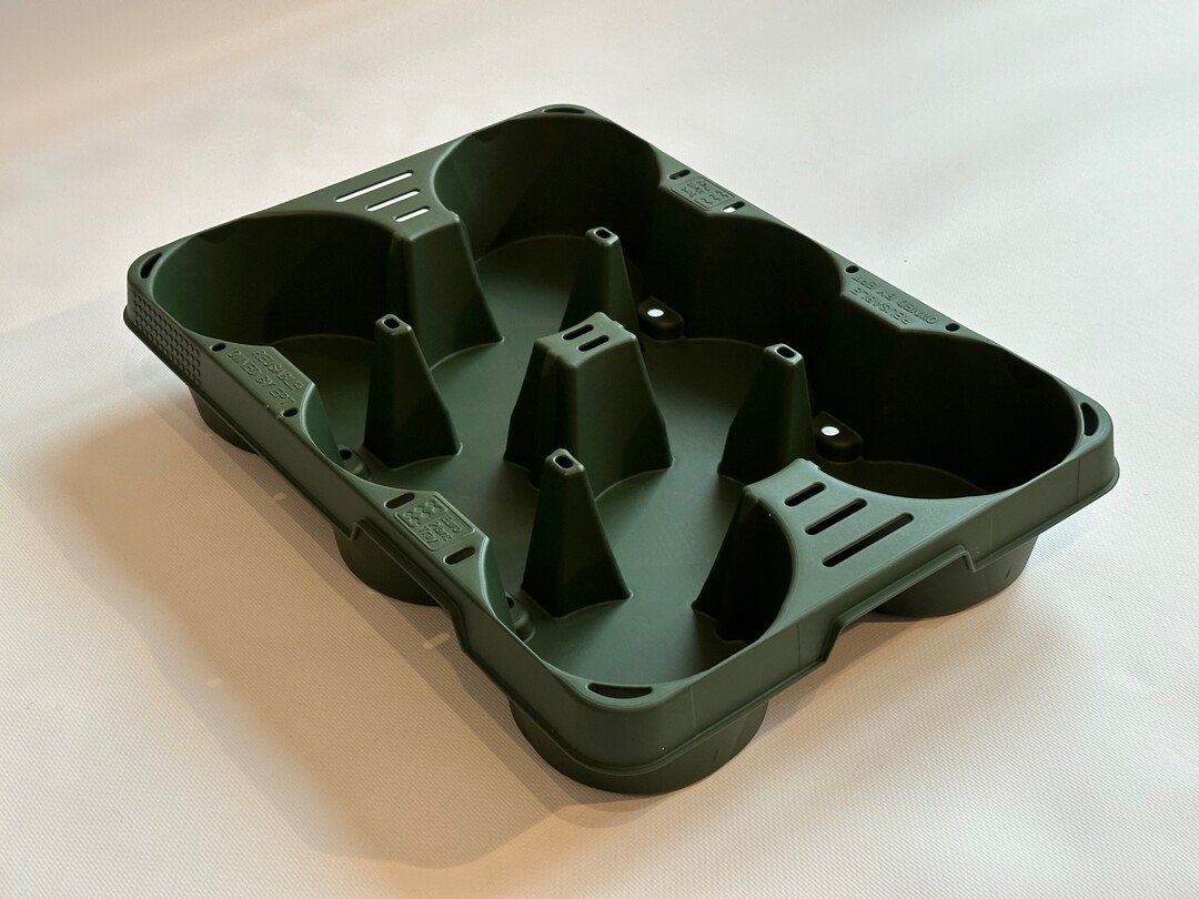 Der Tray für 6 bis 8 Töpfe von 10,5-13 cm.