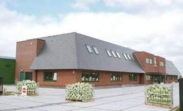 Im April dieses Jahres wurde der groe Neubau samt Gewchshaus
bei Bejo Zaden in Betrieb genommen.