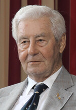 Der Ehrenvorsitzender des Aufsichtsrats der Gartenbau-Versicherung ist mit 91 Jahren verstorben.