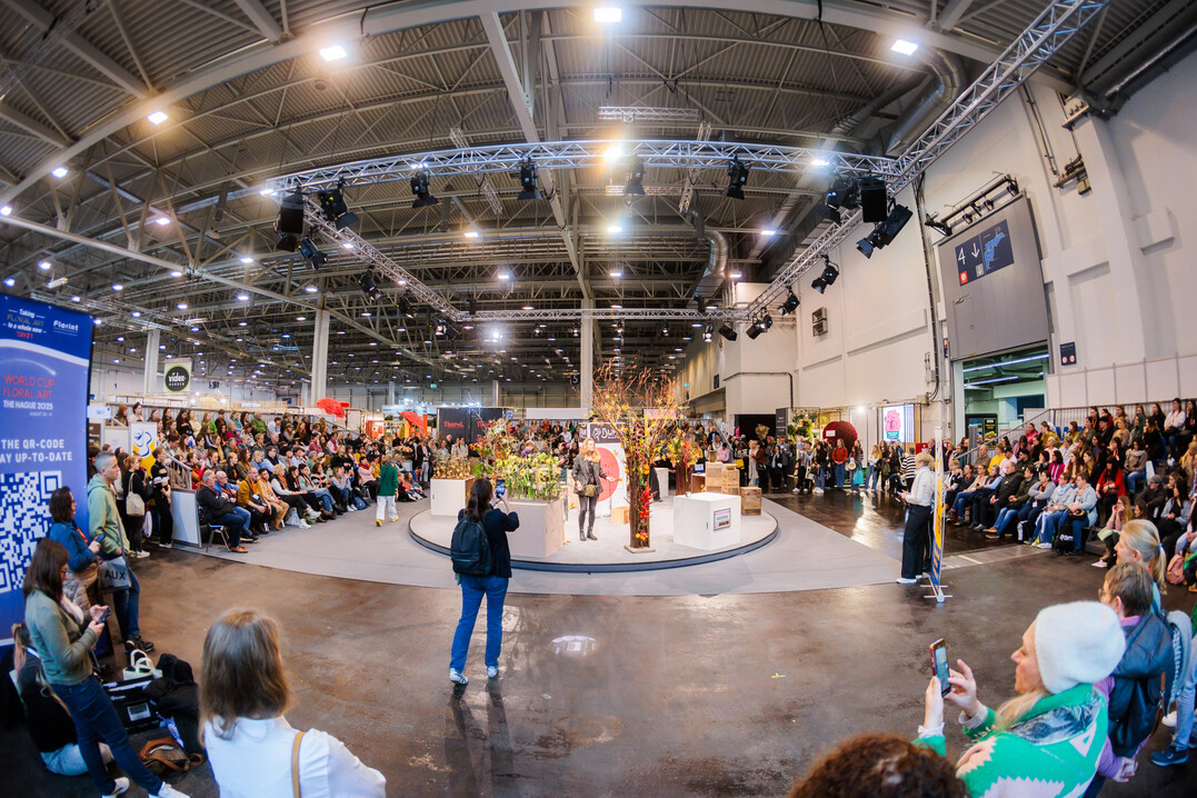 Visitors to the IPM Flower Stage can look forward to a diverse program full of creativity, practical tips, and floral highlights. Ekaflor will be presenting four slots on the popular revolving stage.