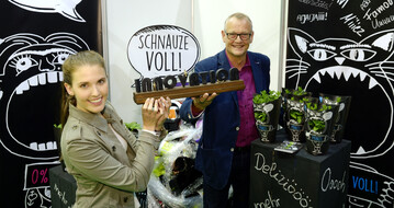 Schnauze voll vertritt eine klare Ablehnung gegen Verpackungen aus Kunststoff. Das Konzept wurde auf der hortivation mit dem BGI-Innovationspreis ausgezeichnet.