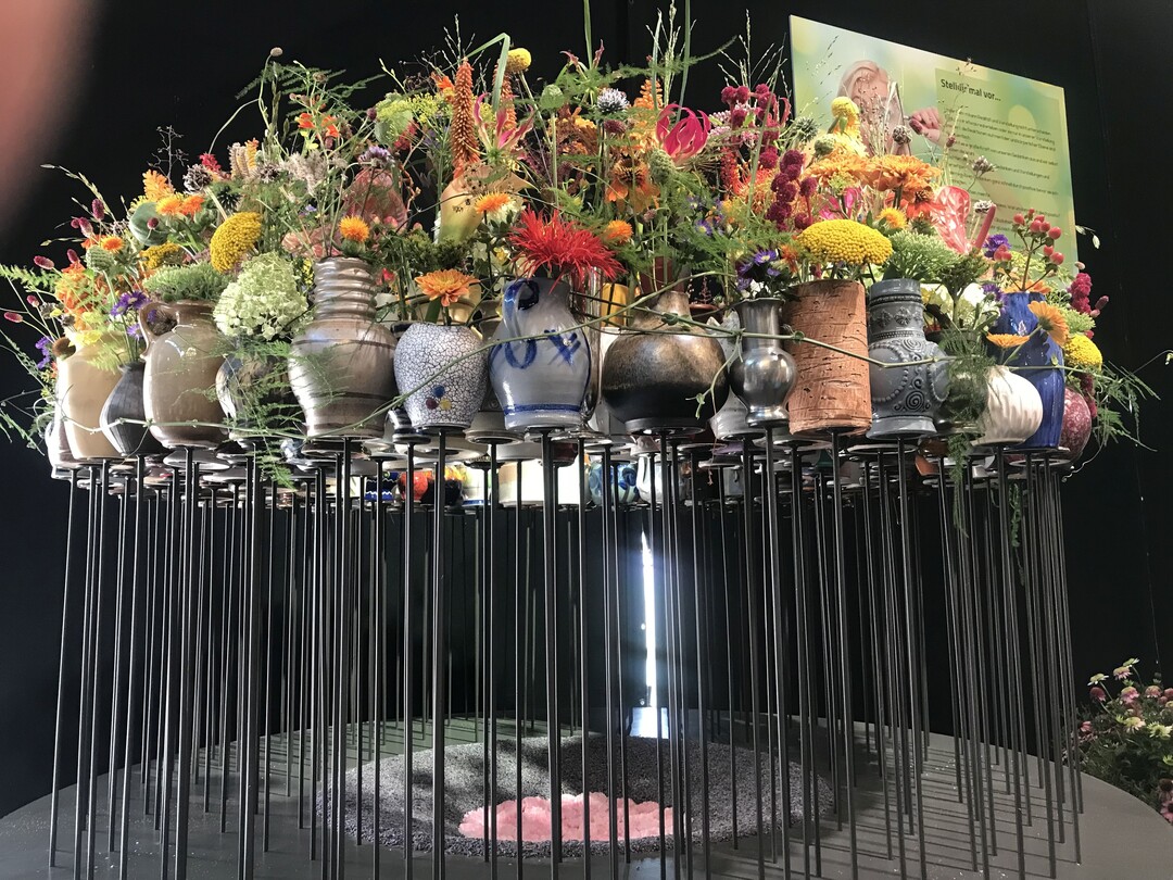 Ein Werkstck der diesjhrigen Floristmeister-Absolventin Larissa Junker, das mit einer Goldmedaille 
ausgezeichnet wurde.