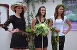 Unterfranken: Die Main-Topmodels präsentierten in der Gärtnerei Hupp in Höchberg herbstlichen „Blattschmuck“.