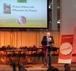 Jürgen Herrmannsdörfer, Vorsitzender des Bundesverbands Einzelhandelsgärtner, hielt ein Referat zur Bedeutung von Pflanzen in Innenräumen.