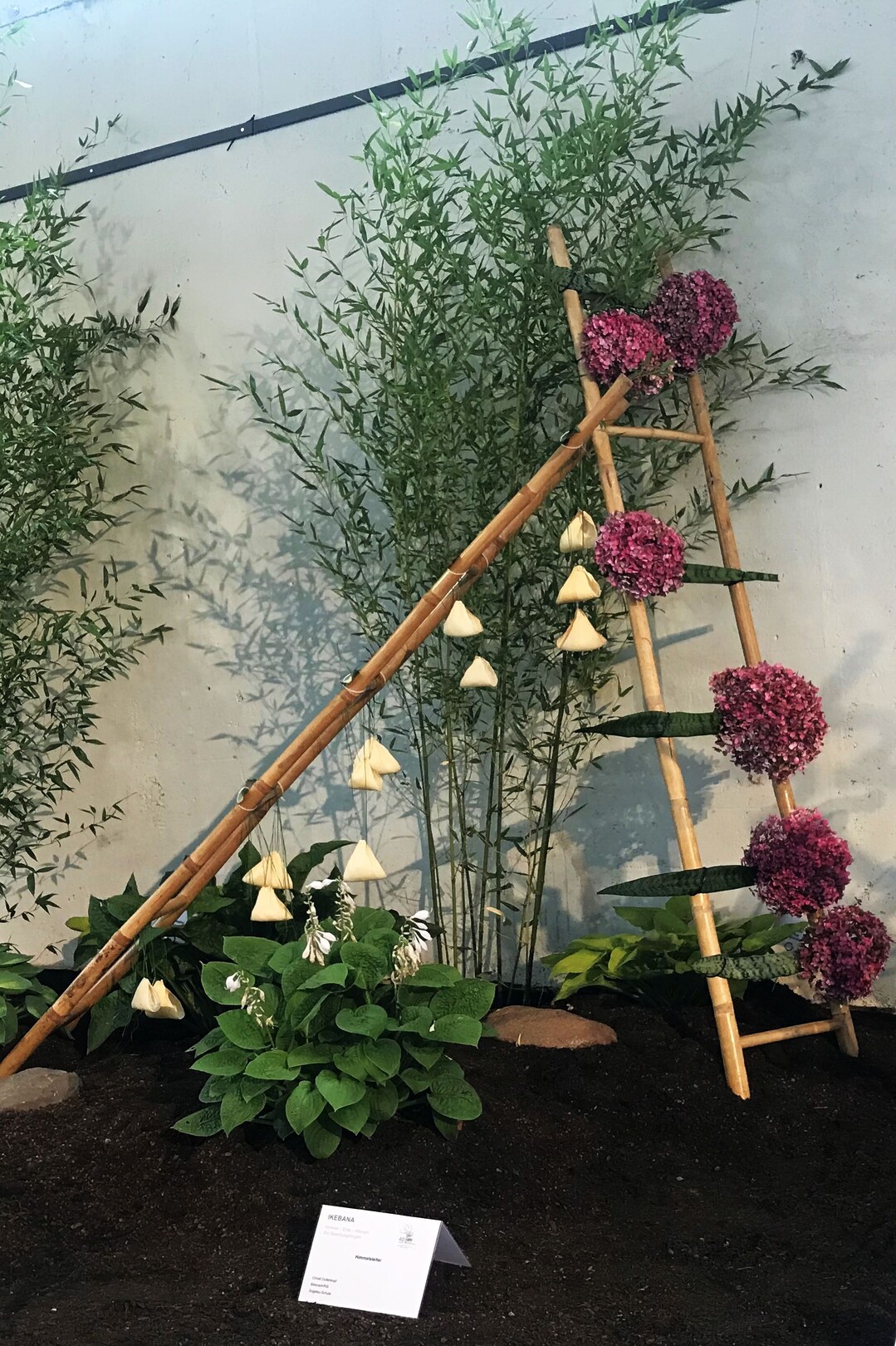 Ikebana: Werkstck "Himmelsleiter"
