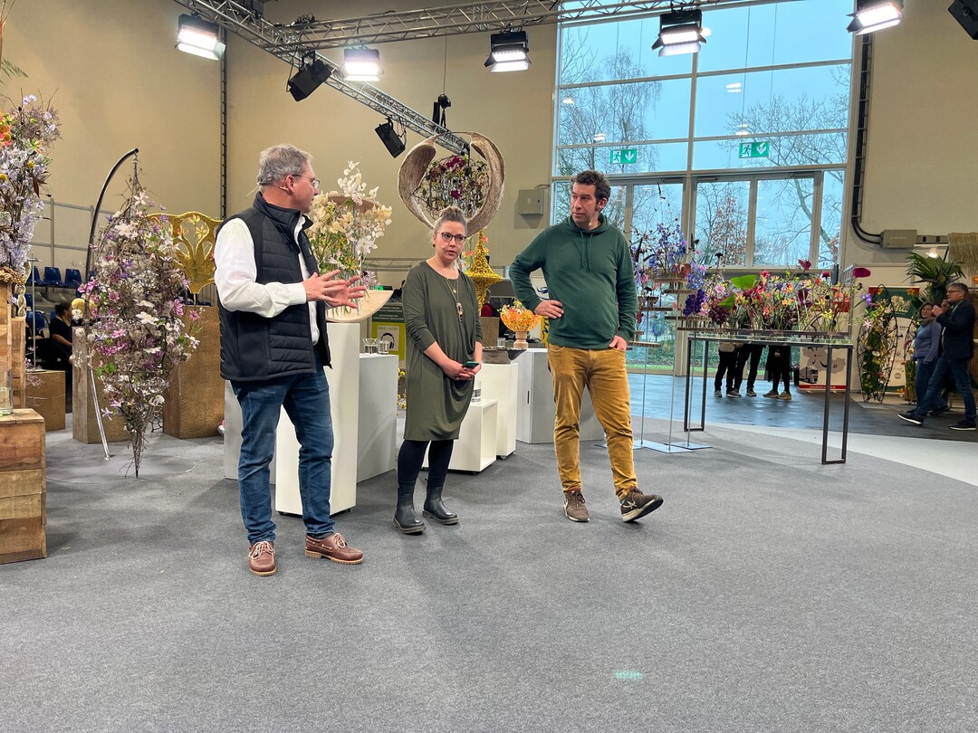 nspiration meets expertise: In addition to the floristry shows, the stage also features regular presentations of in-depth specialist information.