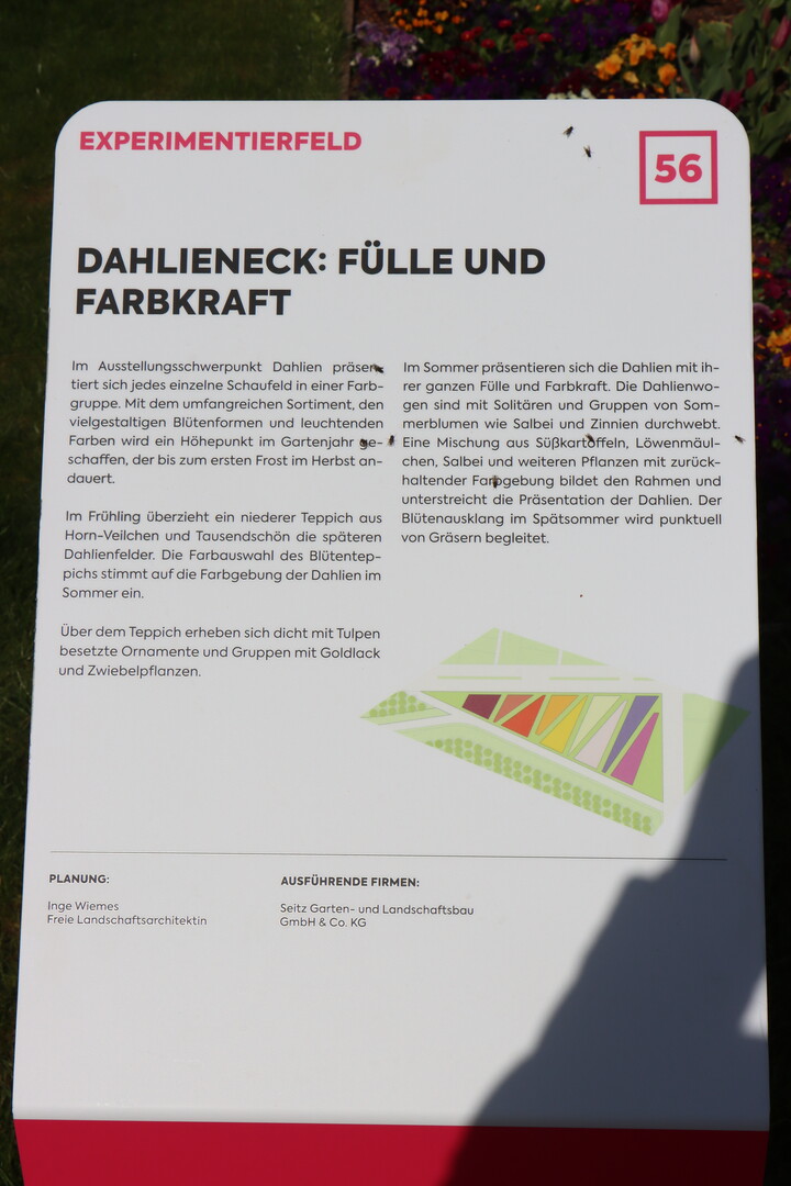 Inge Wiemes setzt mit ihren Farbkompositionen eindrckliche Akzente.