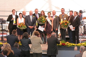 Gruppenbild der mit dem Innovationspreis ausgezeichneten Firmen.