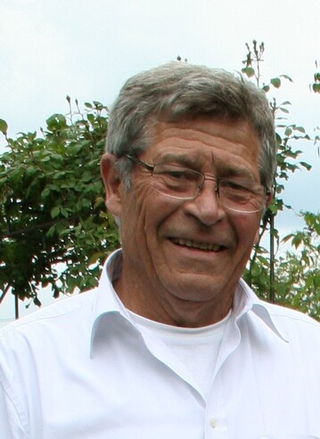 Friedrich Kalthoff (1942-2021) prgte beinahe 35 Jahre die Versuchsarbeit im Gartenbau an der Hochschule Weihenstephan-Triesdorf entscheidend mit.
