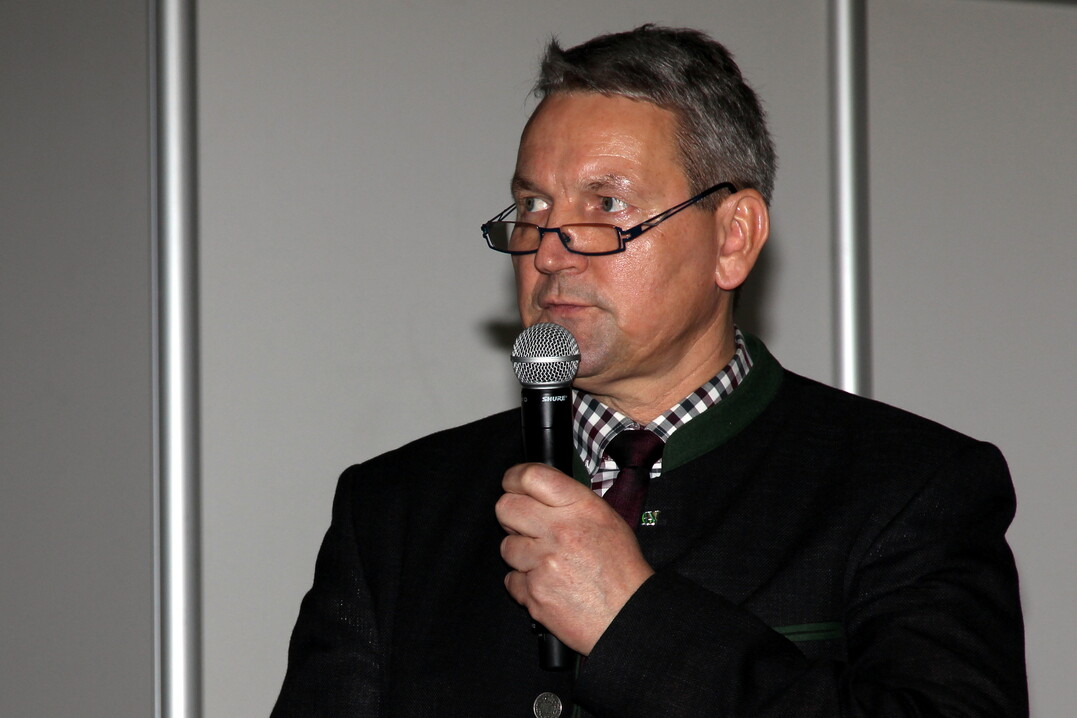 Wer beruflich erfolgreich sein will, profitiert von einem guten Netzwerk. Unter diesem Gesichtspunkt stellte Marc-Guido Megies den Bundesverband der Hochschulabsolventen/Ingenieure Gartenbau und Landschaftsarchitektur (BHGL) vor, dessen Prsident er ist.