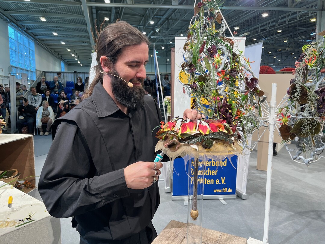 This time in Hall 5: The German Florists" Association (FDF) presents stage shows by top international florists on the legendary revolving stage.