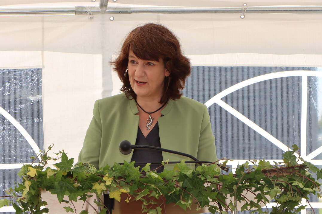   Finanzstaatssekretrin Gisela Splett: " Wir schaffen Effizienz in der Bewirtschaftung und sparen damit Ressourcen und Energie.