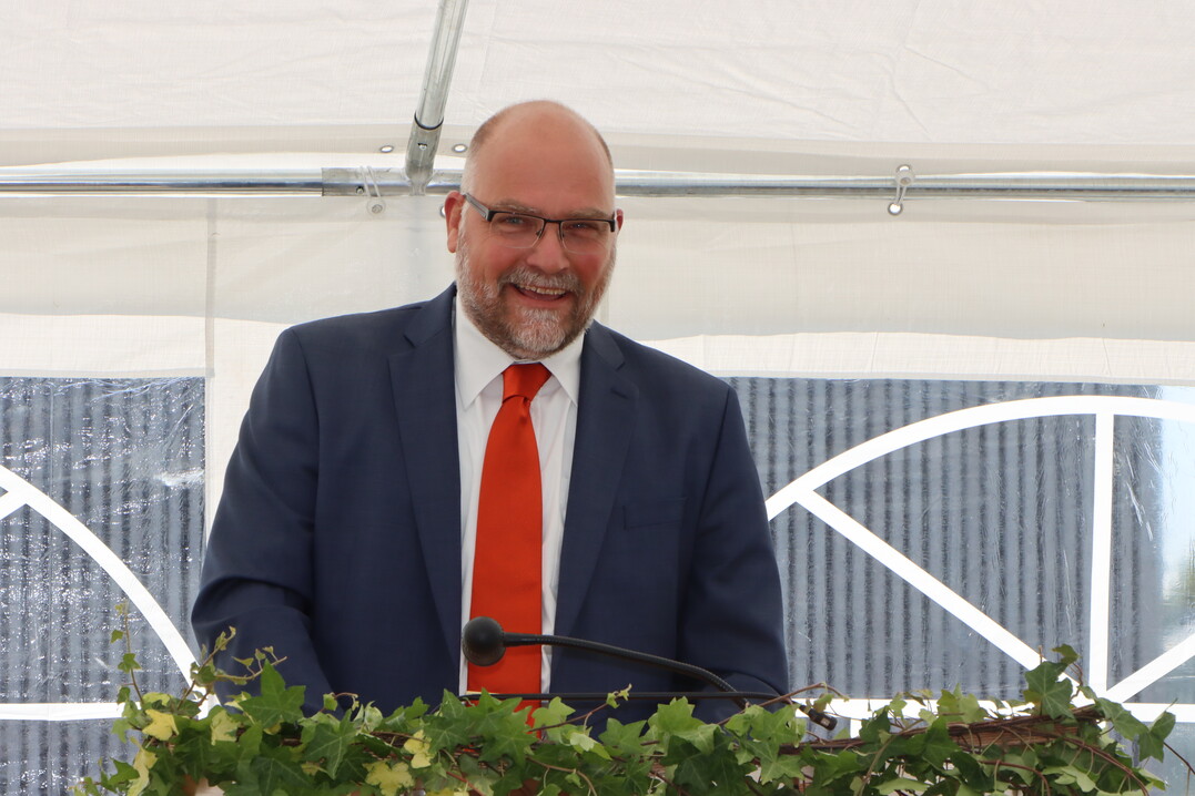   Stefan Rhle, Leiter der Serviceeinheit Hohenheimer Gewchshuser, freut sich ber die modernen Arbeitsmglichkeiten im neuen Phytotechnikum. Er hat Planung, Bau und Implementierung mageblich begleitet.