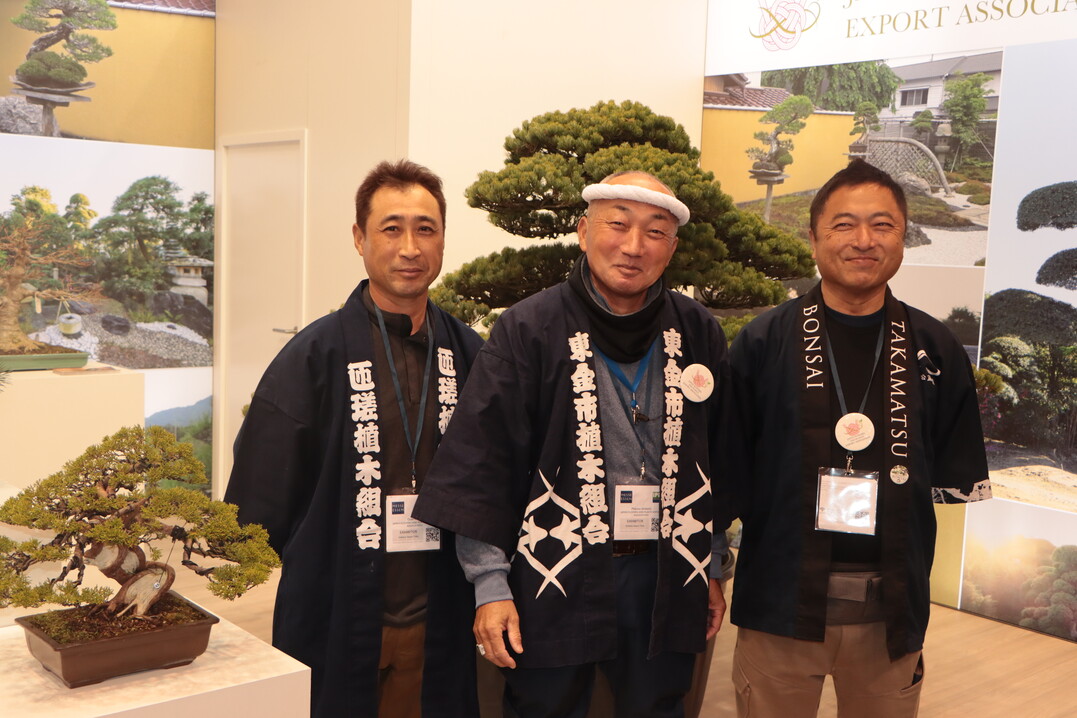 Die Mitarbeiter der Firma Unternehmen Konishi shourakuen aus Takamatsu sind am Stand 7A43 sind leicht zu finden.