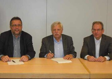 Die neue Geschftsfhrung der INDEGA: links Harald Braungardt und rechts Matthias Donners, in der Mitte Prsident Prof. Dr. Matthias Diezemann
