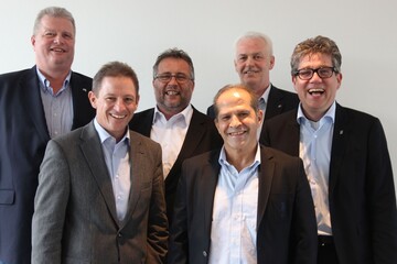 Das INDEGA-Prsidium (von links): Thomas Hain, Wolfgang Krss, Harald Braungardt, Dr. Yasser Dergham, Uwe Schtt und der neue Prsident Frank Lock.