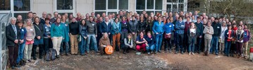 ber 100 Teilnehmer der ISU-Winterdays sind ein neuer Teilnehmerrekord. Im Jahr des Jupiters hlt die Organisatorin Anja Maubach das Zeichen dieses Gottes, das zugleich auch das Zeichen der Stauden ist. 