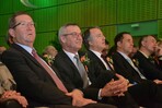 Eröffnungsveranstaltung zur IPM 2015 (von links): Dr. Robert Kloos, Staatssekretär im Bundesministerium für Ernährung und landwirtschaft, ZVG-Präsident Jürgen Mertz, Oliver P. Kuhrt, Geschäftsführer Messe Essen, Helmut Rüskamp, Vorsitzender des Fachbeirates der IPM Essen und Präsident des Landesverbandes Gartenbau Westfalen-Lippe, Johannes Remmel, NRW-Minister für Klimaschutz, Umwelt, Landwirtschaft, Natur- und Verbraucherschutz. In seiner Eröffnungsrede bestätigte Dr. Kloos die Ausführungen von ZVG-Präsident Mertz und sagt Unterstützung zu.