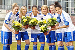 Im Rahmen einer Fotoaktion haben sich die Spielerinnen des 1. FFC Frankfurt auf besondere Weise für das Image von Blumen und Pflanzen engagiert.