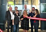 Die erfolgreiche Eröffnung des Landgard Cash & Carry-Kombimarkts Linz. (V .l.): Landgard-Vorstände Dirk Bader und Carsten Bönig, Silke Baillet (Assistenz Geschäftsführung Landgard-Fachhandel und Projektleitung Markteröffnung Linz), Nicole Beverungen (Leiterin Cash & Carry-Markt Linz), Christoph Schönges (Vorsitzender des Beirats Blumen & Pflanzen der Landgard eG), Andreas Herzberg (Geschäftsführer Landgard-Fachhandel) und Arzu Büyükkal (Gemeinderätin der Stadt Linz)